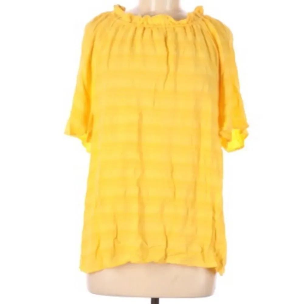 MICHAEL STARS | Ruffle Tie Neck Top Plisse Yellow - Picture 2 of 13